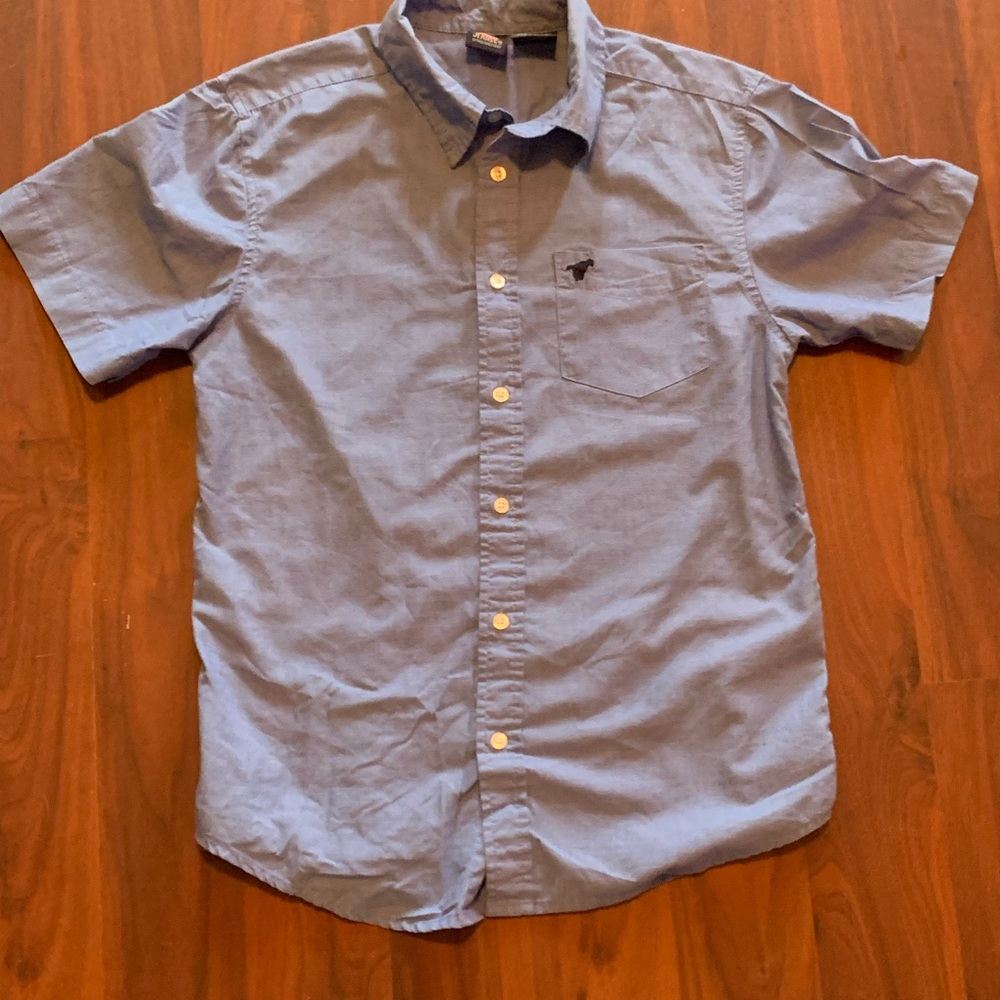 Wrangler Youth Blue Button down. XL/14-16.